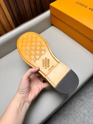wholesale quality louis vuitton men shoes model no. 877
